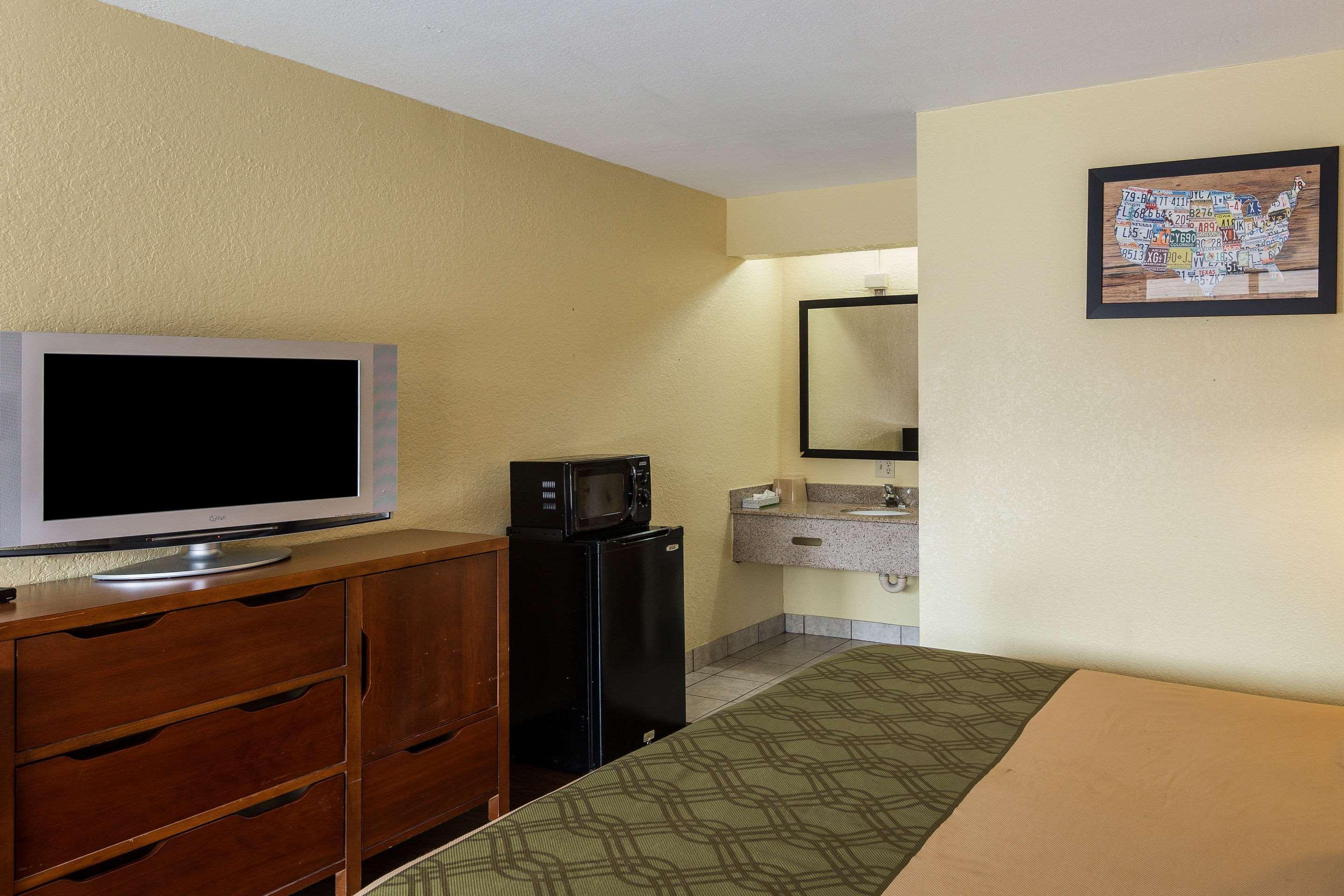 Econo Lodge Pigeon Forge Exterior photo